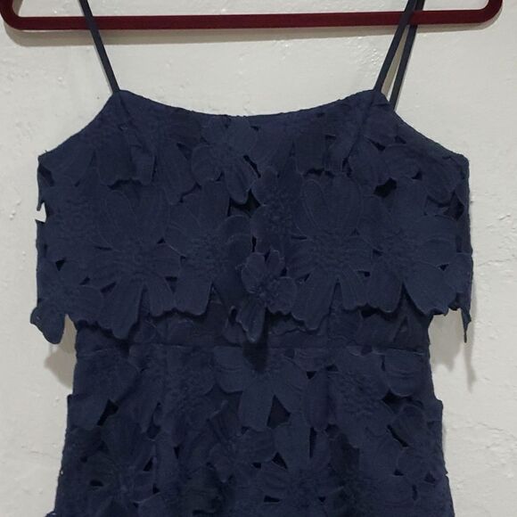 Black Halo Dress   - Picture 6 of 15